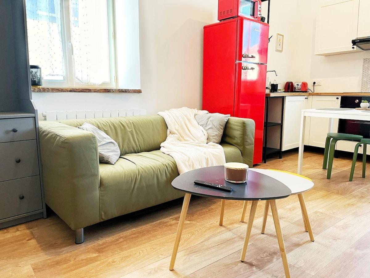 Studio Chic Au Style Retro Moderne Saint-Genix-sur-Guiers Exteriör bild